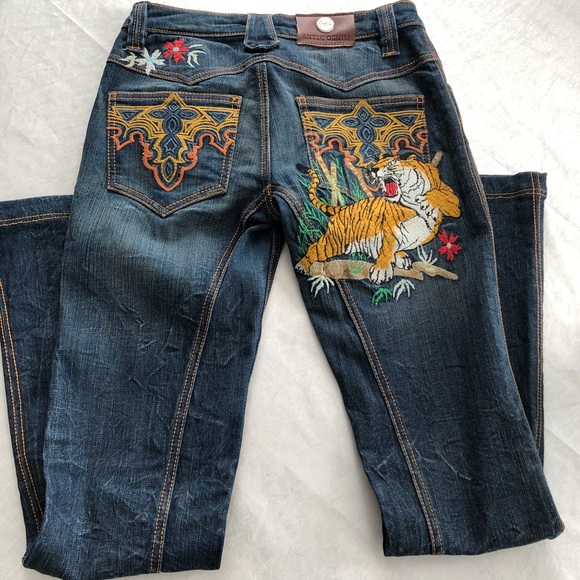 embroidered jeans 2019